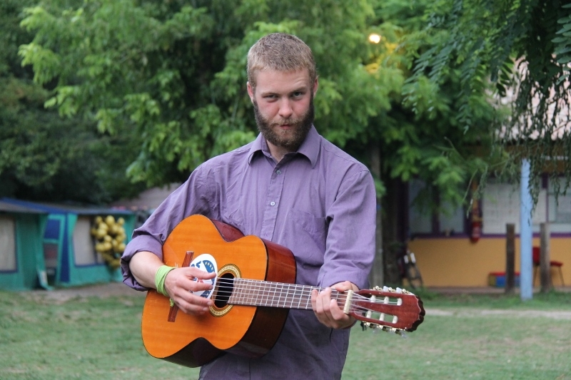 Village Camps International Summer Camp Ard&egrave;che, France 2019-07-26 https://www.villagecamps.com/journals_admin/images/933-34-25-07-2014  (800x533) (57).jpg